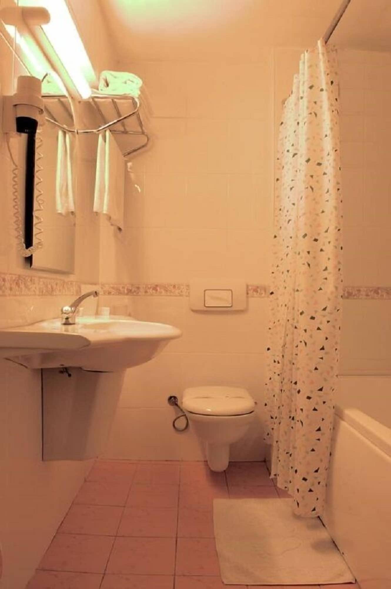 Yumukoglu Hotel Измир Номер фото