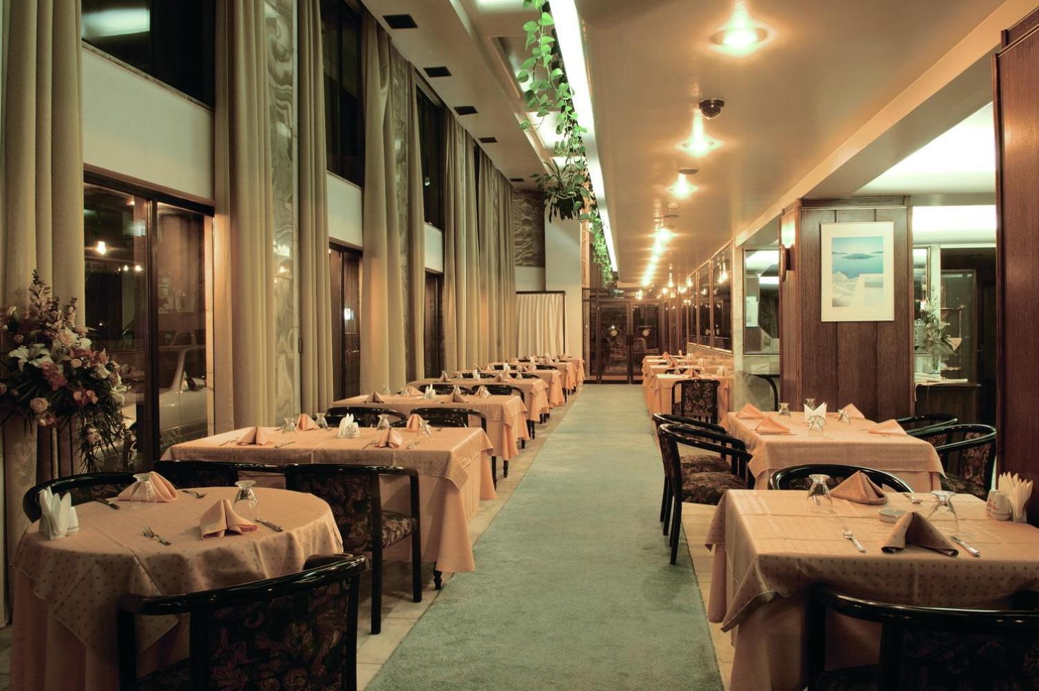Yumukoglu Hotel Измир Ресторан фото