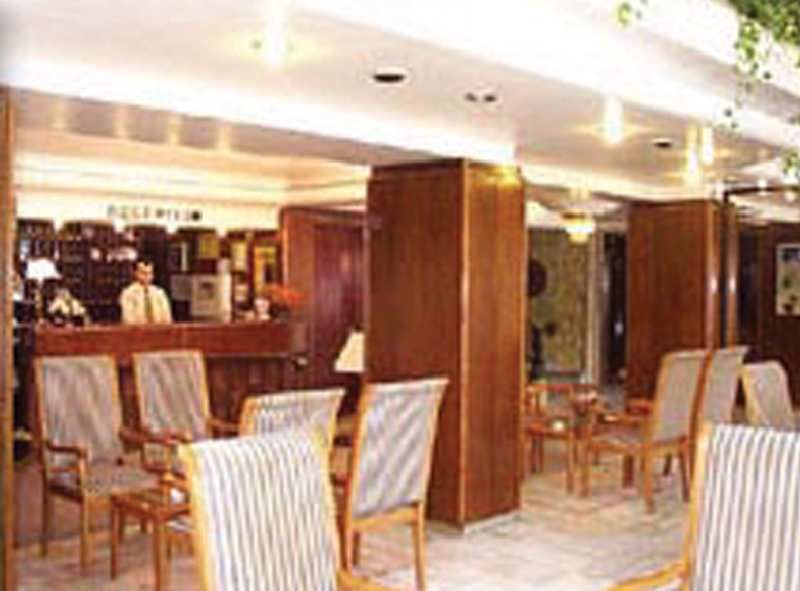 Yumukoglu Hotel Измир Экстерьер фото
